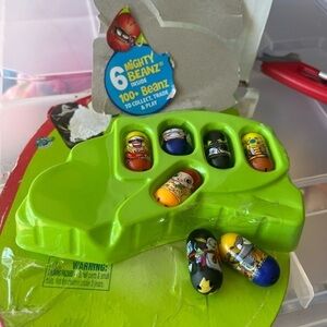 Mighty Beanz: Series 2 Beans Inside 7 total 
Pieces New Package is ripped open